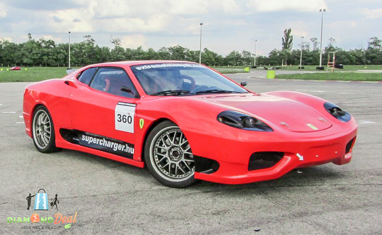 Vezesd a tűzpiros Ferrari 360 Modena replicát 3, 5 vagy 10 körön át a Kakucs Ringen, élményvezetésen